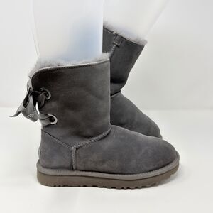UGG Bailey Bow Gray Suede Sheepskin Metallic Ribbon Short Boots Womens 6